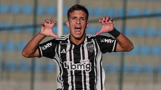 Iseppe já marcou 21 vezes na atual temporada pelo time sub-17