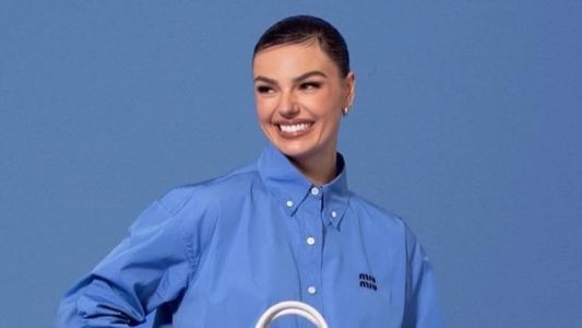 Isis Valverde contou aos seus seguidores que tem priorizado outros projetos, como séries e novelas, em detrimento de novelas