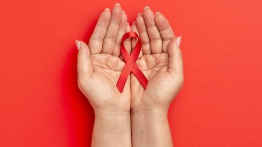 Isolamento do HIV completa 40 anos