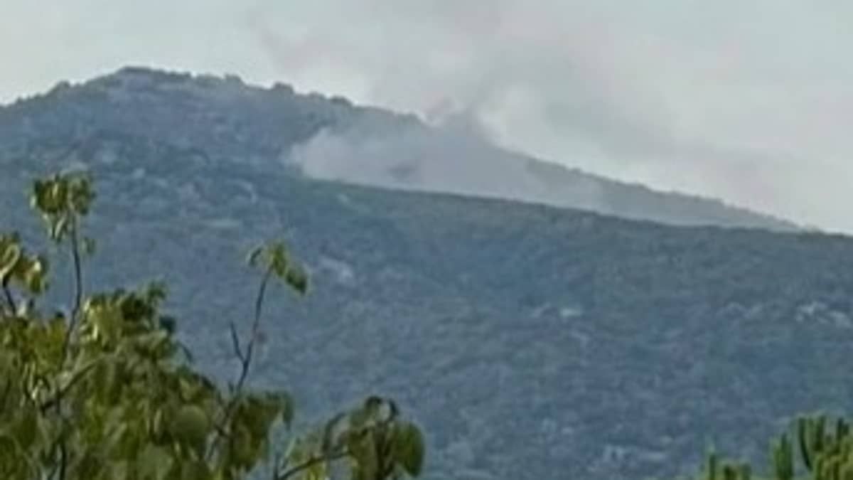 Israel lança bombas no sul do Líbano após explosão de muro na fronteira