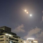 Irã lança mísseis em Israel horas após ataque dos EUA em instalações nucleares