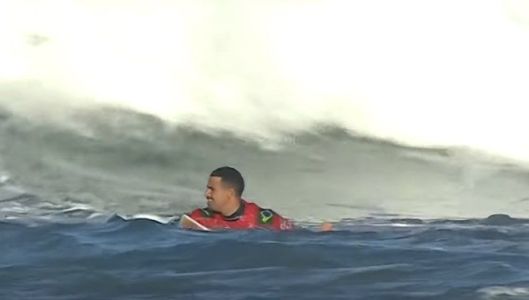 Ítalo Ferreira a etapa de Jeffreys Bay da Liga Mundial de Surfe (WSL) 2025