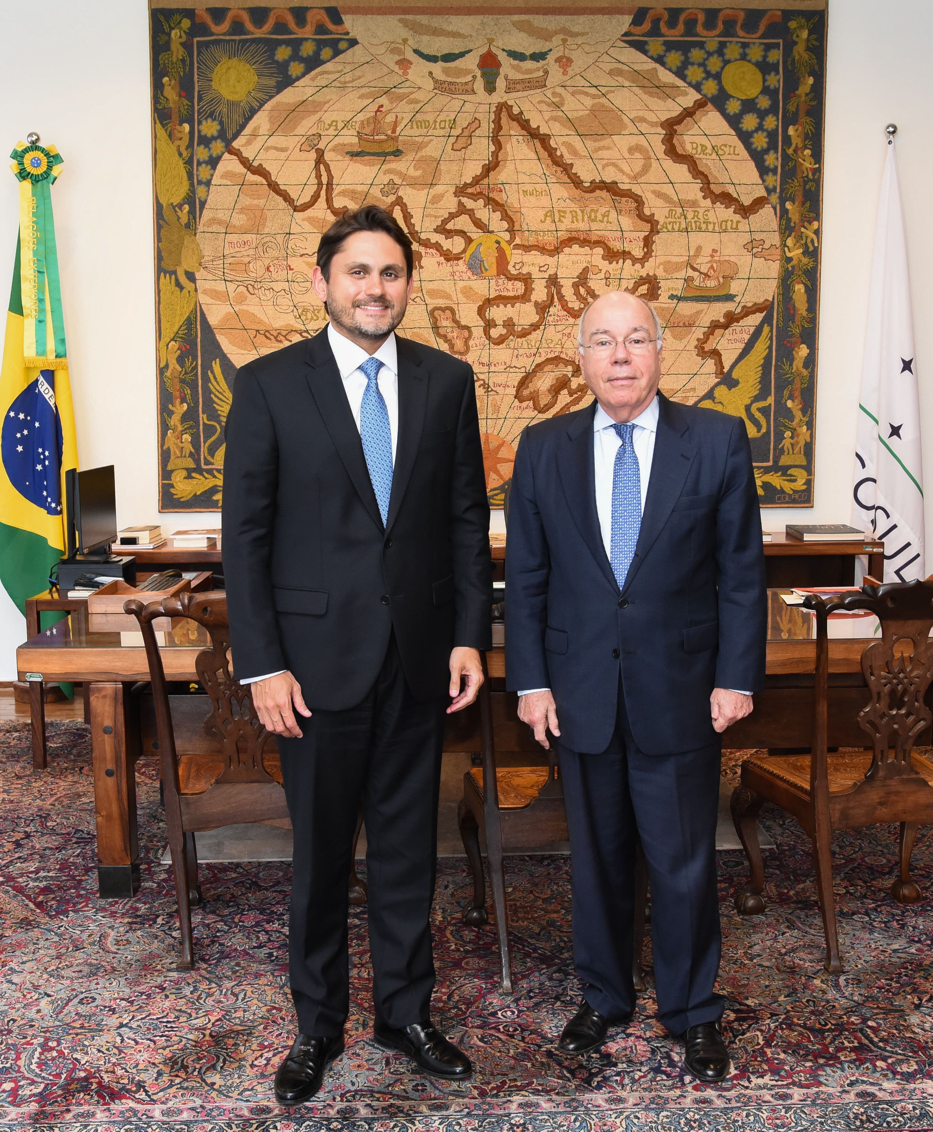 Ministro das Comunicações pede ajuda para libertar 18 brasileiros detidos na Venezuela