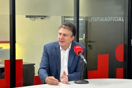 Ministro da Educação, Camilo Santana concedeu entrevista à Itatiaia nesta terça-feira (3)
