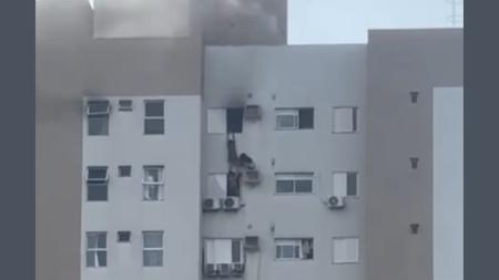 Mulher fica pendurada em janela durante incêndio em Cascavel
