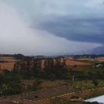 Vídeo mostra momento em que tornado chega ao Paraná; confira