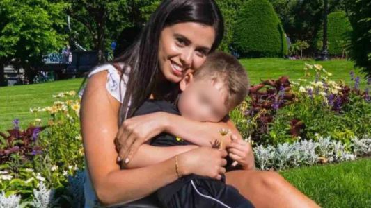 Bruna é ex-cunhada e mãe do sobrinho da secretária de Imprensa da Casa Branca