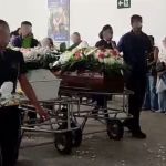 Mãe e filha mortas após queda de hotel em BH são enterradas sob forte comoção