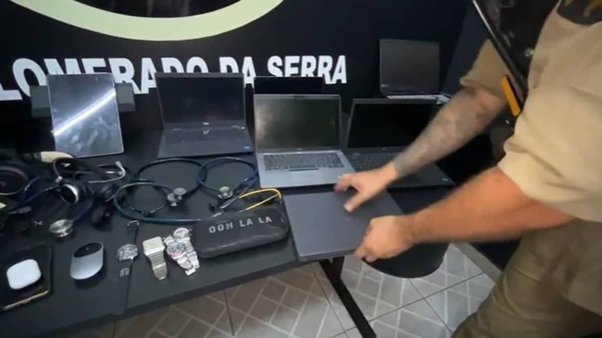 'Ali Babá da Serra' é preso suspeito de ensinar menores de idade a arrombar carros e furtar pertences