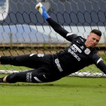 América 'atravessa' Coritiba e encaminha contratação de Ivan, do Corinthians