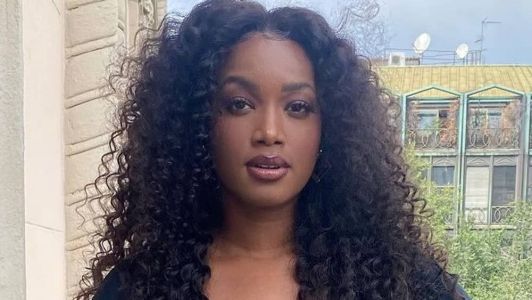 Iza continua com a agenda em novembro