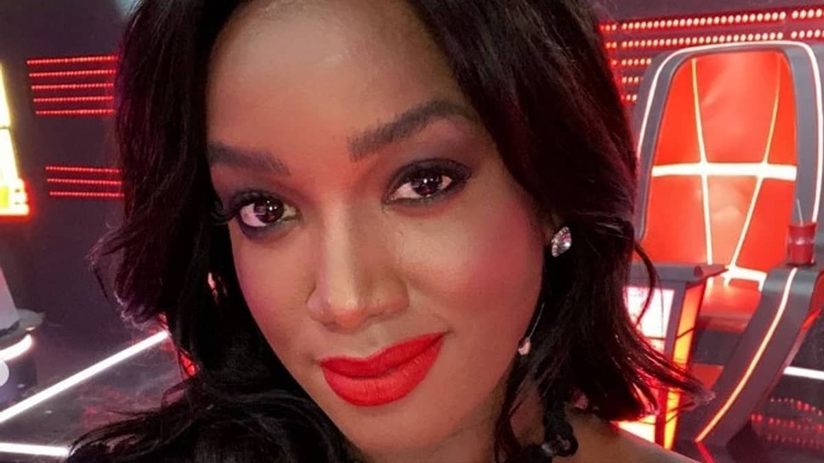 Após revelar ser demissexual, Iza fala sobre sexo casual: ‘não funciona comigo’
