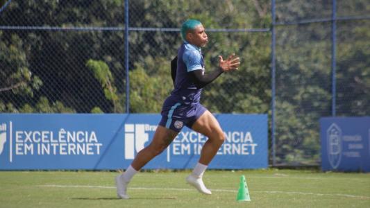 Jacaré treinou normalmente nesta terça-feira (25)