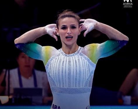 Jade Barbosa conquista medalha de ouro na Copa do Mundo de Ginástica