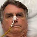 Bolsonaro segue na UTI e em jejum, diz boletim médico