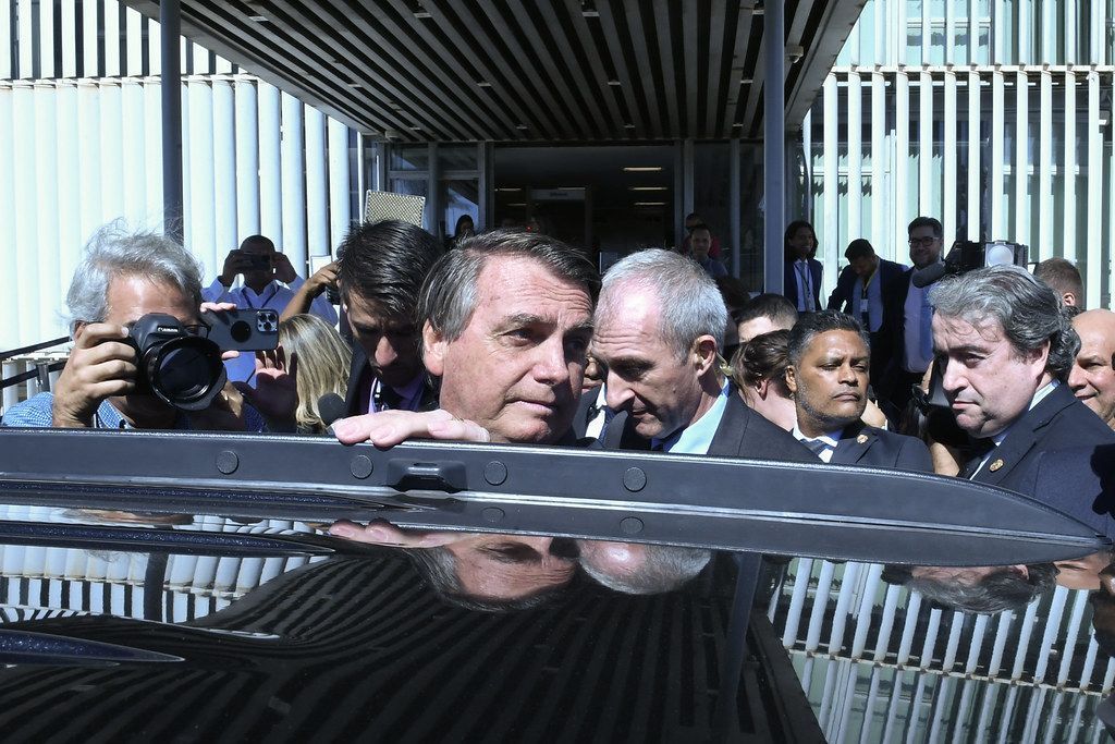 Bolsonaro restringe manifestações a ato na Paulista e veta eventos em outras cidades