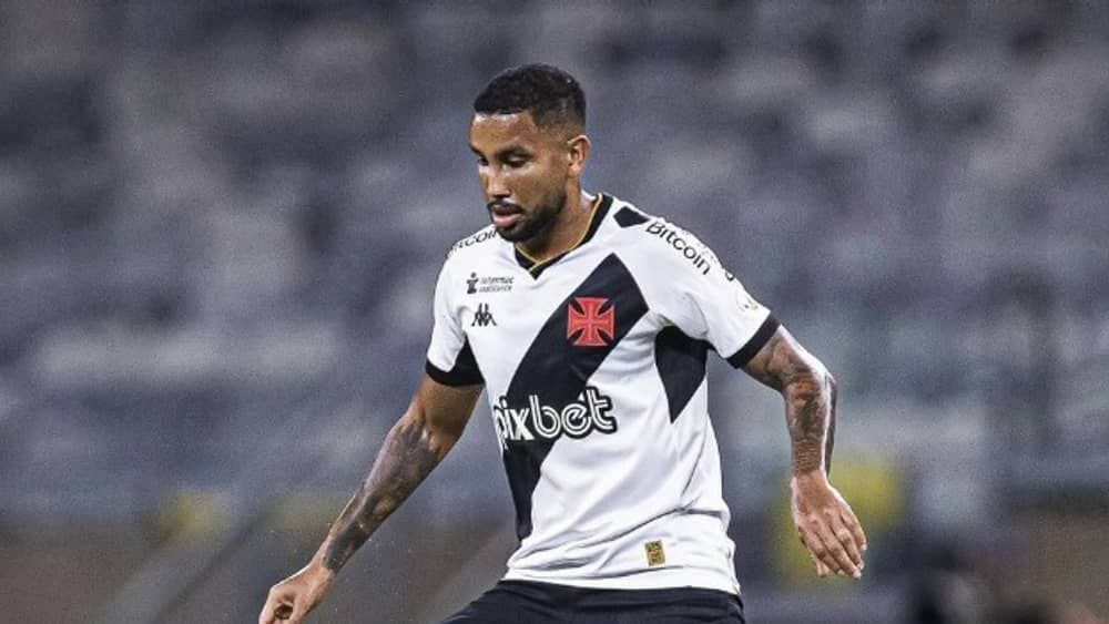 Ex-Atlético, Jair, do Vasco, provoca Cruzeiro após empate no Mineirão
