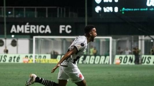 Jair garantiu a vitória do Vasco sobre o América e tirou o time do Z4