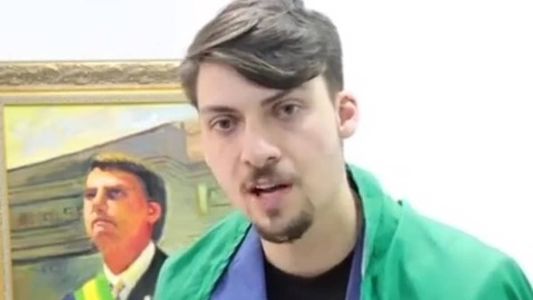 Jair Renan, filho 04 de Bolsonaro, foi alvo de operação da Polícia Civil do DF nesta quinta (24)