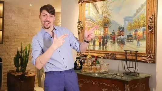 Jair Renan, filho do ex-presidente Jair Bolsonaro, teve celular apreendido pela PCDF em operação