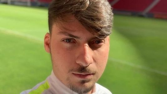 Jair Renan, filho do ex-presidente Bolsonaro, foi alvo de uma operação da Polícia Civil nesta quinta-feira (24)