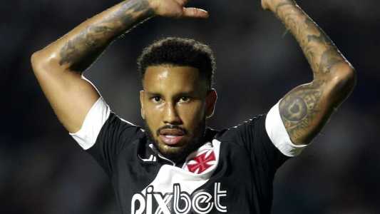 Jair soma 13 jogos pelo Vasco