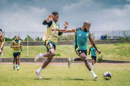 Seleção Jamaicana durante treino antes de jogo contra as Ilhas Virgens Britânicas