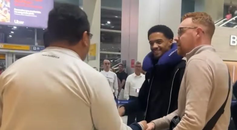 São Paulo acerta contratação de jogador do Newcastle, que desembarca no Brasil