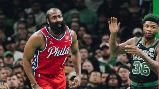 James Harden foi o nome do Sixers na vitória sobre o Celtics