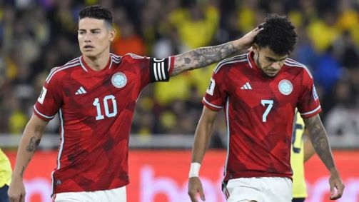 James Rodríguez consolou Luis Díaz após pênalti perdido