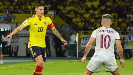James Rodríguez foi destaque nos 15 minutos que atuou pela Colômbia