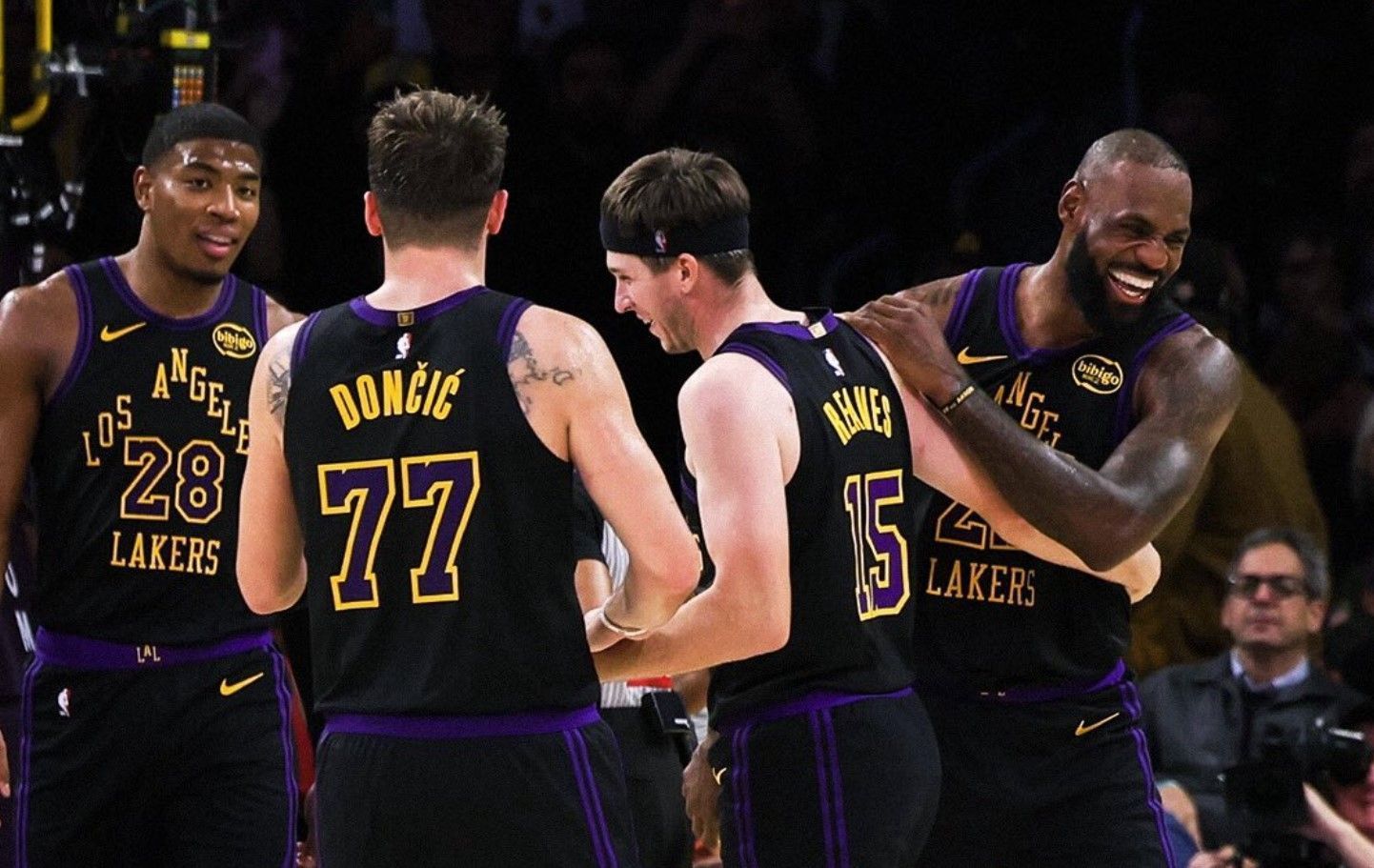 LeBron estreia com recorde na temporada e leva Lakers à vitória sobre Jazz na NBA