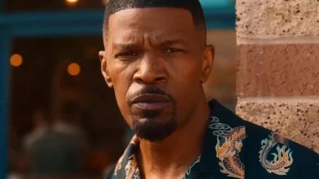 Jamie Foxx no filme 'Dupla Jornada' da Netflix