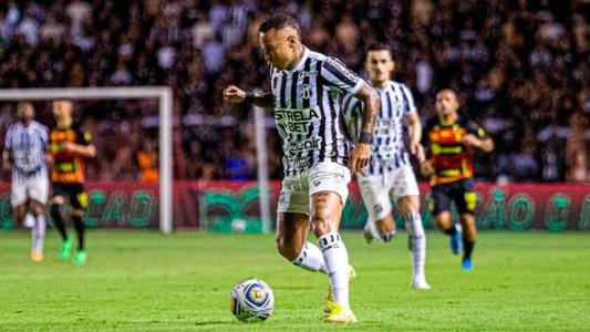 Janderson em ação pelo Ceará na decisão da Copa do Noredeste, na Ilha do Retiro