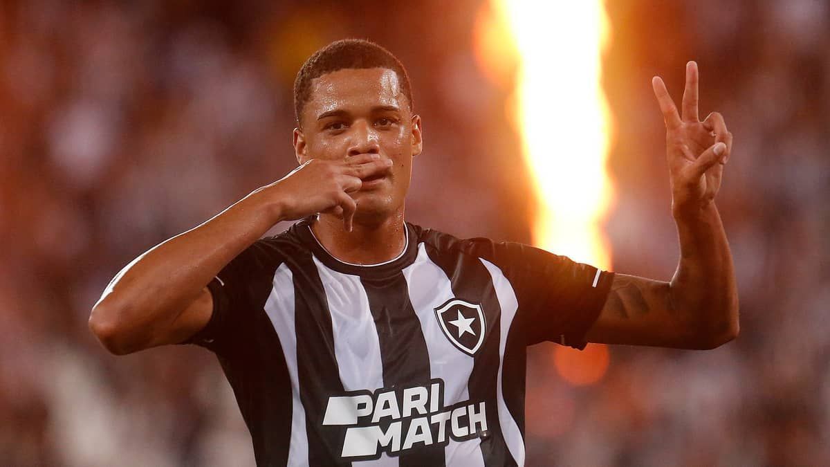 Janderson relembra dificuldades em seu primeiro gol pelo Botafogo