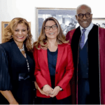 Janja participa de culto em igreja Batista de Nova York, nos EUA