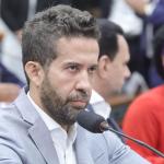 PL pede suspensão de Janones após confusão no plenário