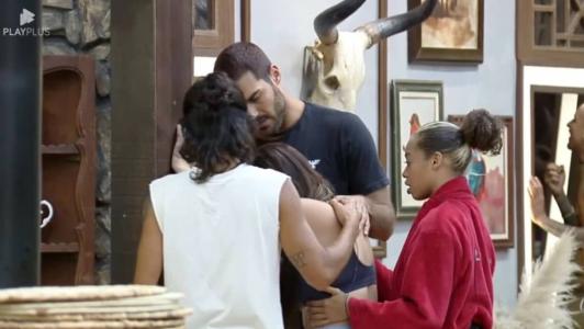 Jaque é amparada por peões após Lucas deixar o programa
