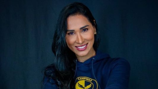 Jaqueline voltará às quadras nesta sexta-feira (15)