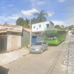 Homem é baleado duas vezes na cabeça e adolescente é atingida na boca na Grande BH