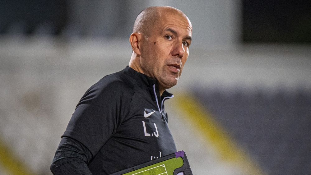 Leonardo Jardim começa a seguir Cruzeiro nas redes e aumenta expectativa por anúncio