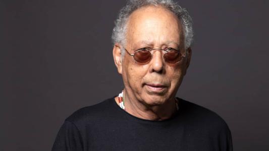 Jards Macalé chega aos 80 anos preparando novo disco de inéditas depois de 'Besta Fera' e 'Síntese do Lance', com João Donato