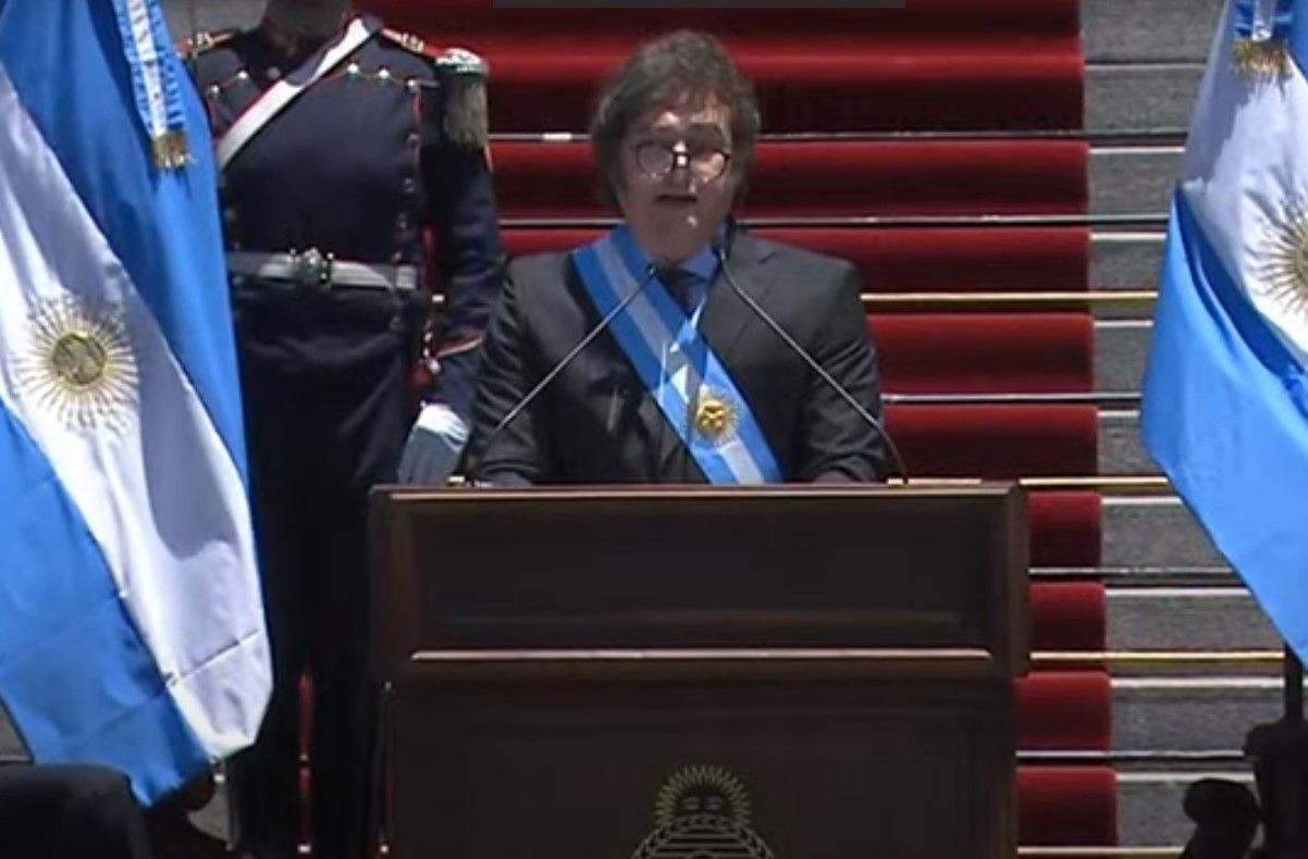 Milei e governo argentino avaliam feriado em possível título Mundial