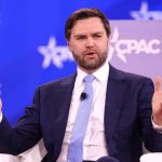 Vance diz que Trump busca acordo com Irã e defende progresso do povo iraniano