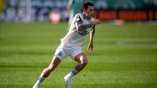 Jean Carlos deve ser o substituto de Chay para enfrentar o Vitória no domingo
