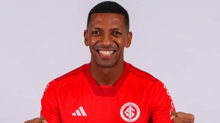 Jean Dias ganhou chance no Internacional após bom desempenho pelo Caxias