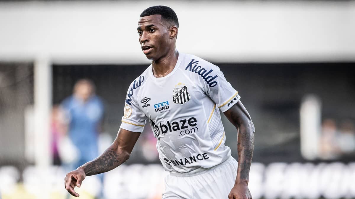 Inter tenta empréstimo do volante Jean Lucas, do Santos