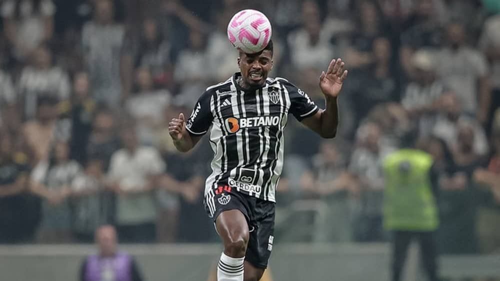 Após gol contra no clássico, Jemerson é vaiado pela torcida do Atlético na Arena MRV