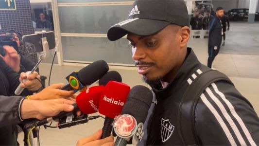 Jemerson, reserva contra o Corinthians, evita criticar trabalho de Coudet no Atlético