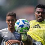 Atlético: Jemerson treina após acidente, mas será multado pelo clube